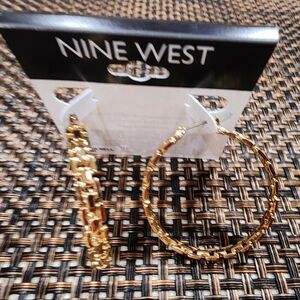 NWT Earring For Womens.